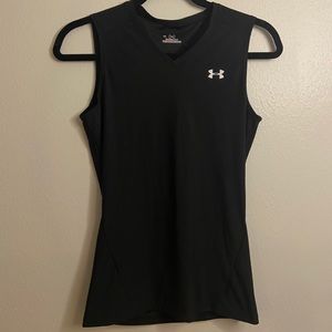 SIZE S/M UNDER AMOUR WORKOUT TANK!